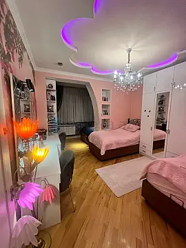 Satılır 3 otaqlı yeni tikili 135 m²