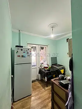 Satılır 3 otaqlı köhnə tikili 71.5 m²