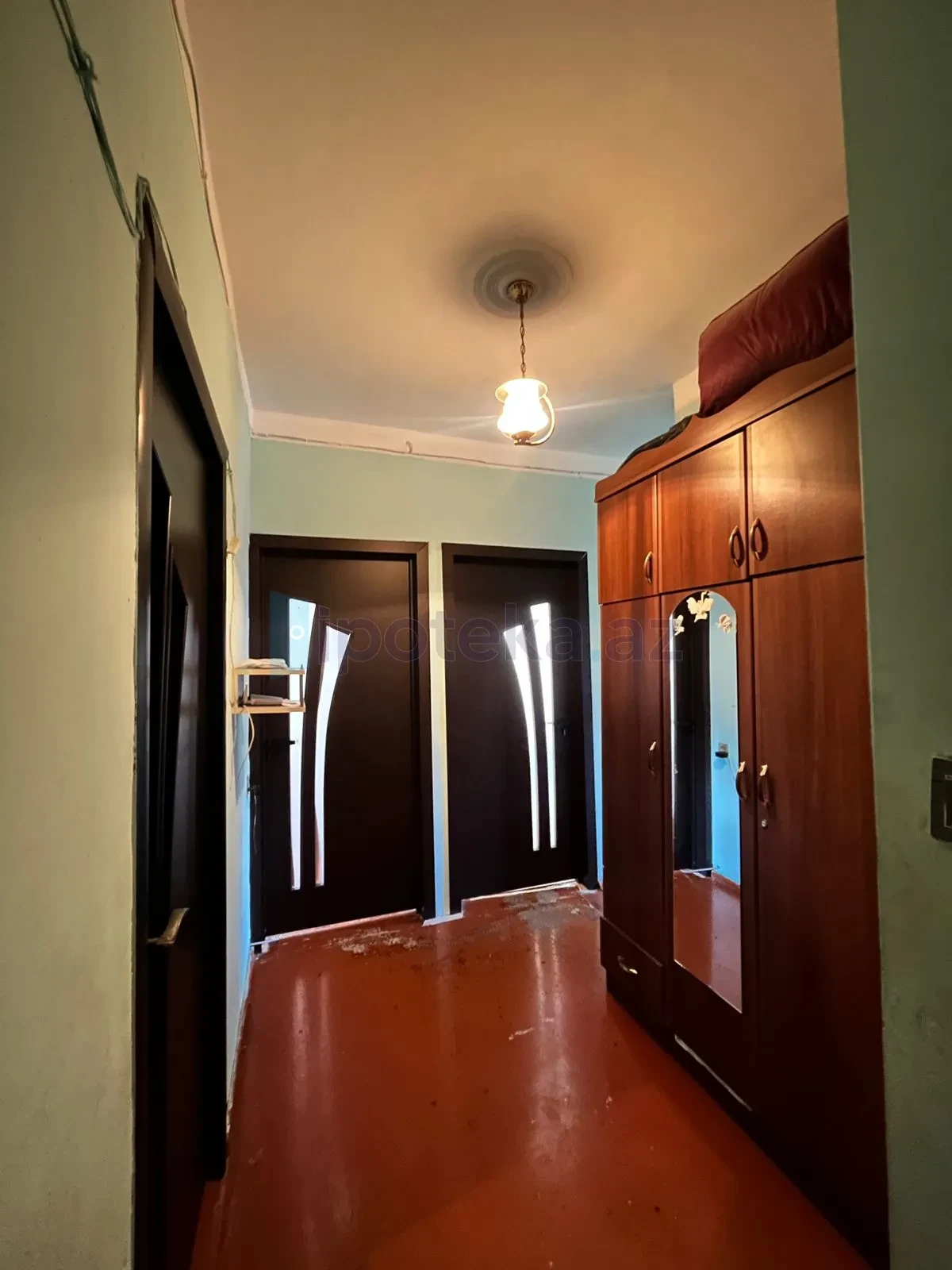 Satılır 3 otaqlı köhnə tikili 71.5 m²