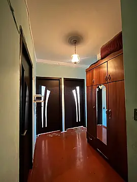 Satılır 3 otaqlı köhnə tikili 71.5 m²