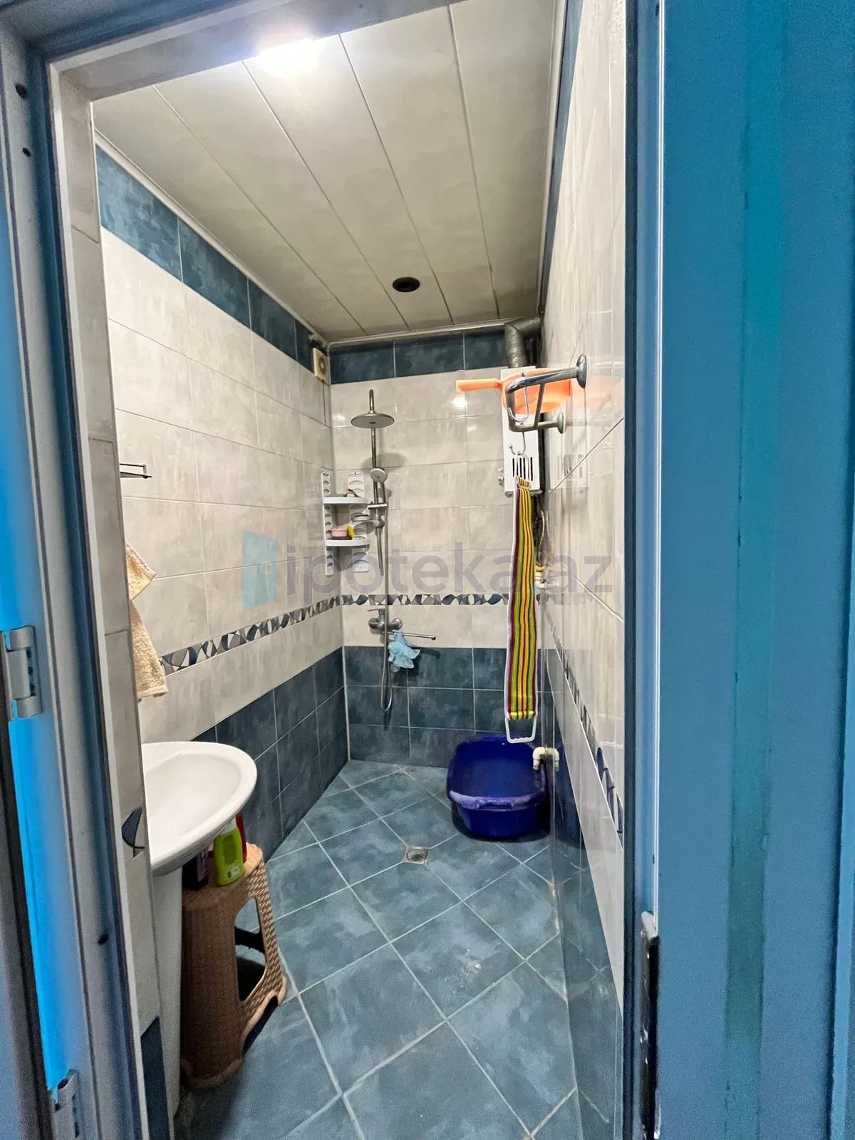 Satılır 3 otaqlı köhnə tikili 71.5 m²