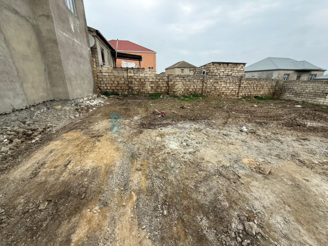 Satılır torpaq sahəsi 2 m²