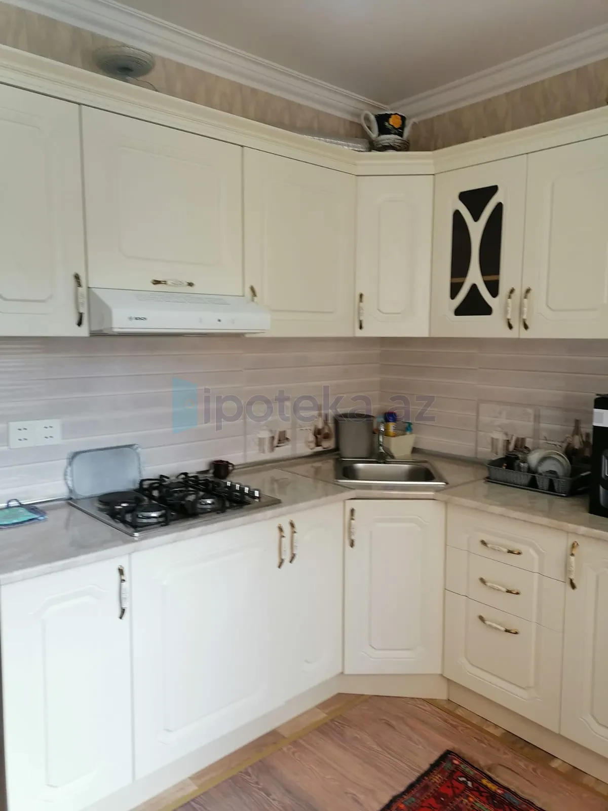 Satılır 1 otaqlı köhnə tikili 44.4 m²