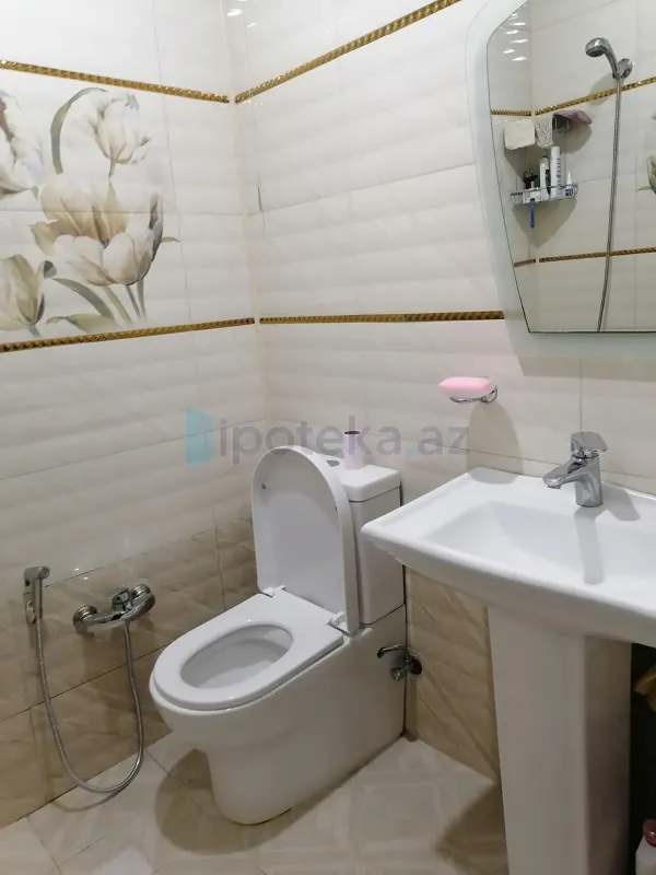 Satılır 1 otaqlı köhnə tikili 44.4 m²