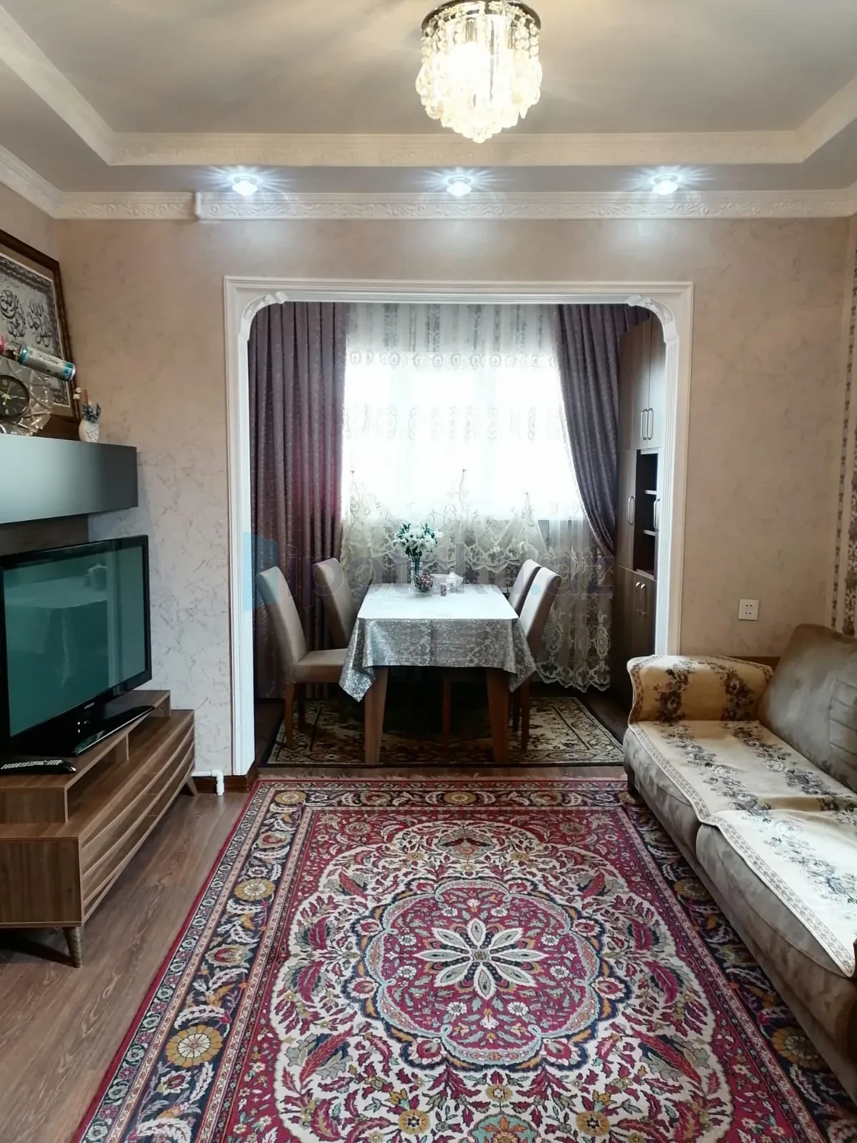Satılır 1 otaqlı köhnə tikili 44.4 m²