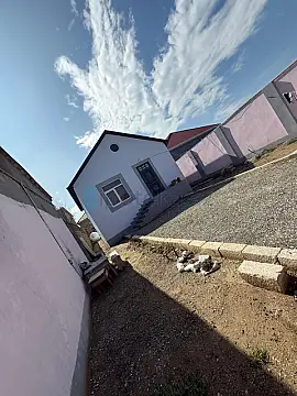 Satılır 3 otaqlı həyət evi 80 m²