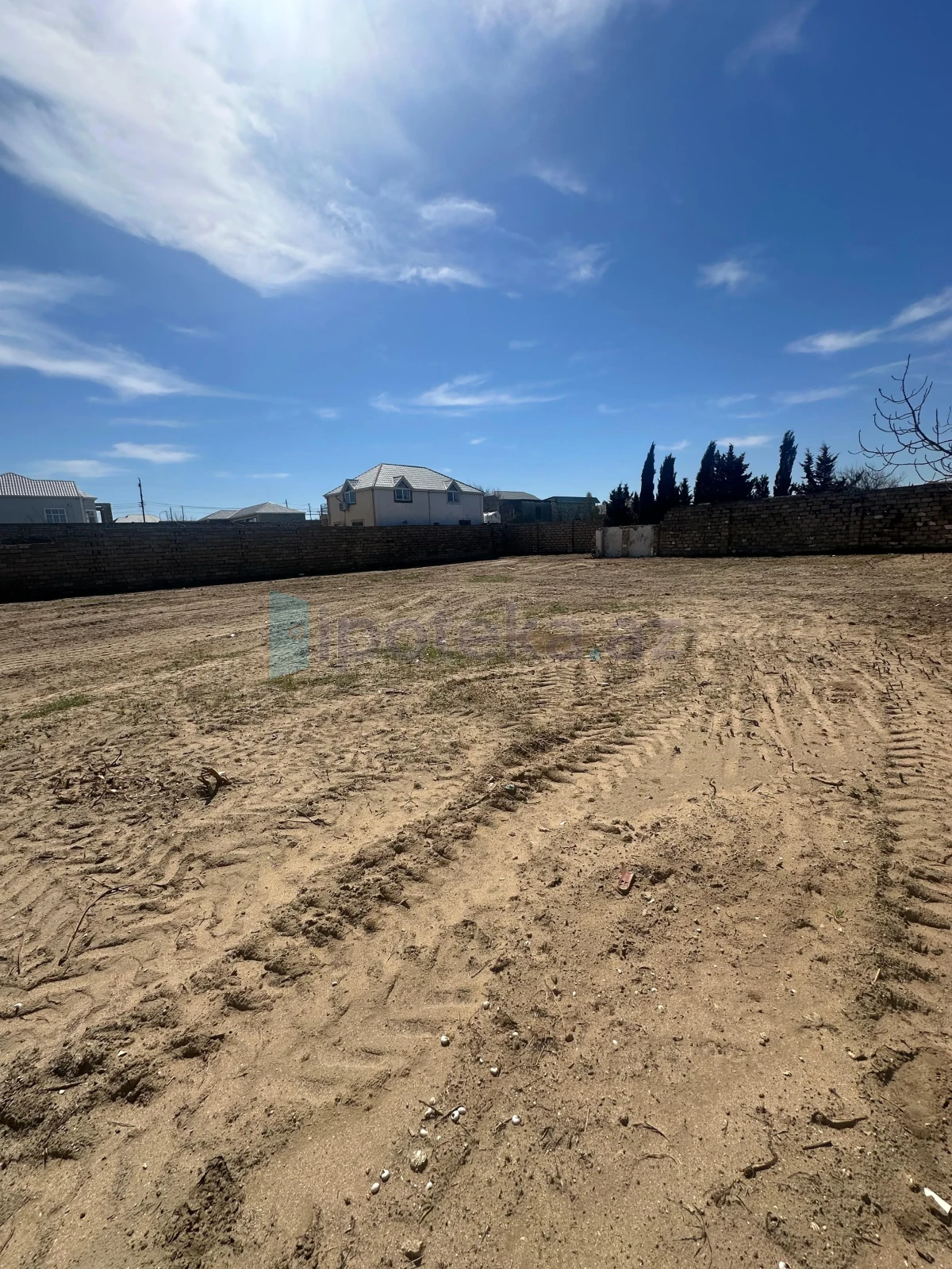 Satılır torpaq sahəsi 12 m²