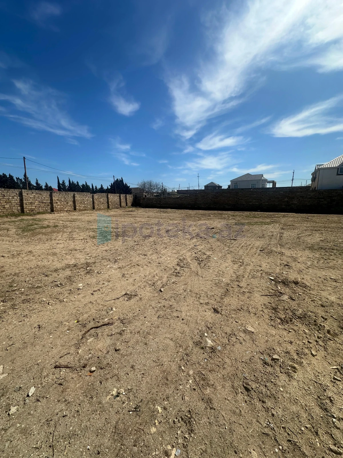 Satılır torpaq sahəsi 12 m²