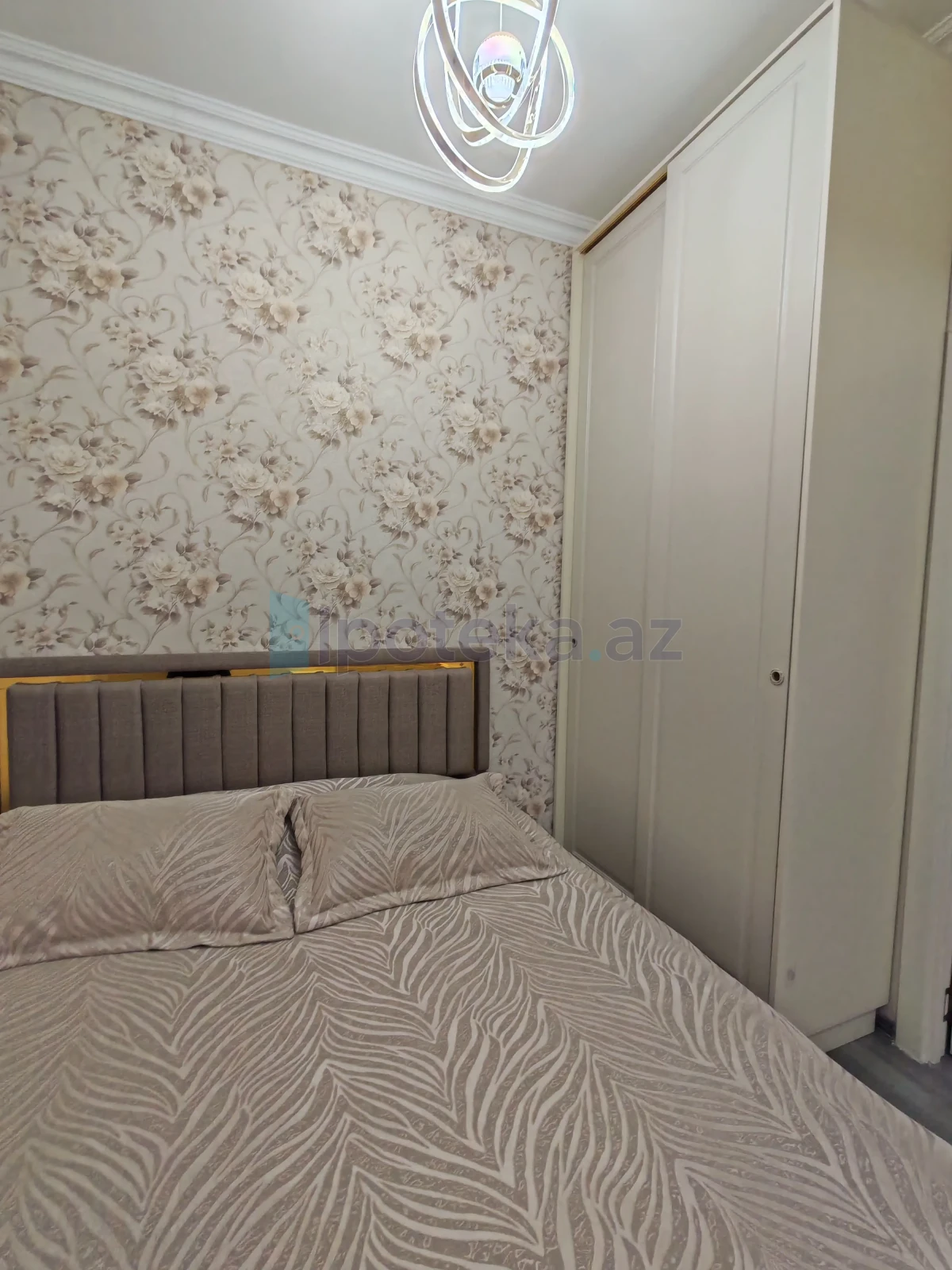 Satılır 3 otaqlı yeni tikili 73 m²