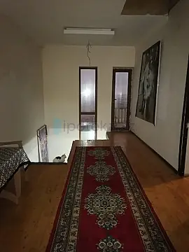 Satılır 6 otaqlı həyət evi 202 m²