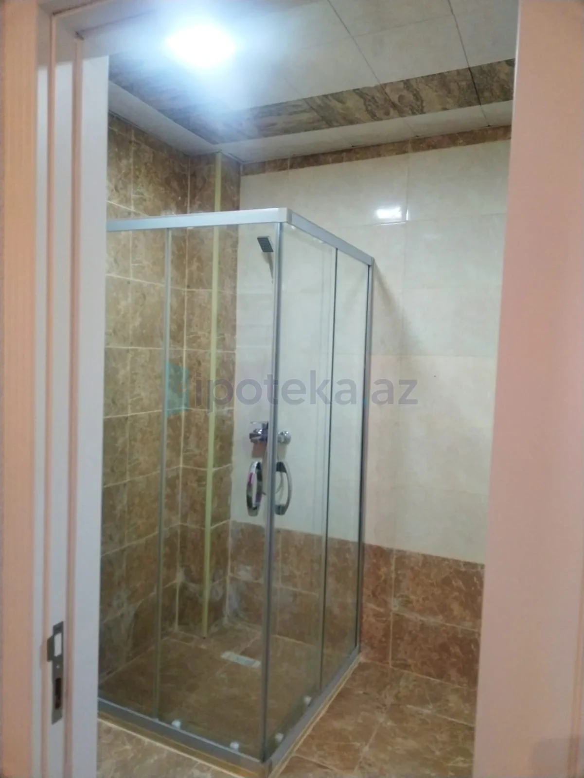 Satılır 2 otaqlı yeni tikili 74 m²