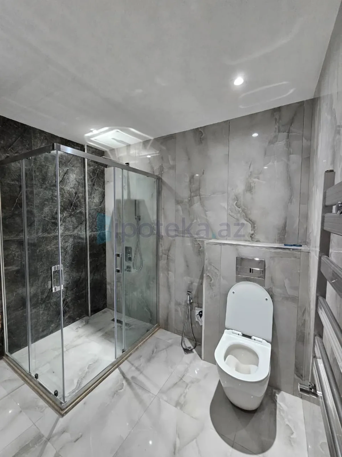 Satılır 4 otaqlı yeni tikili 170 m²