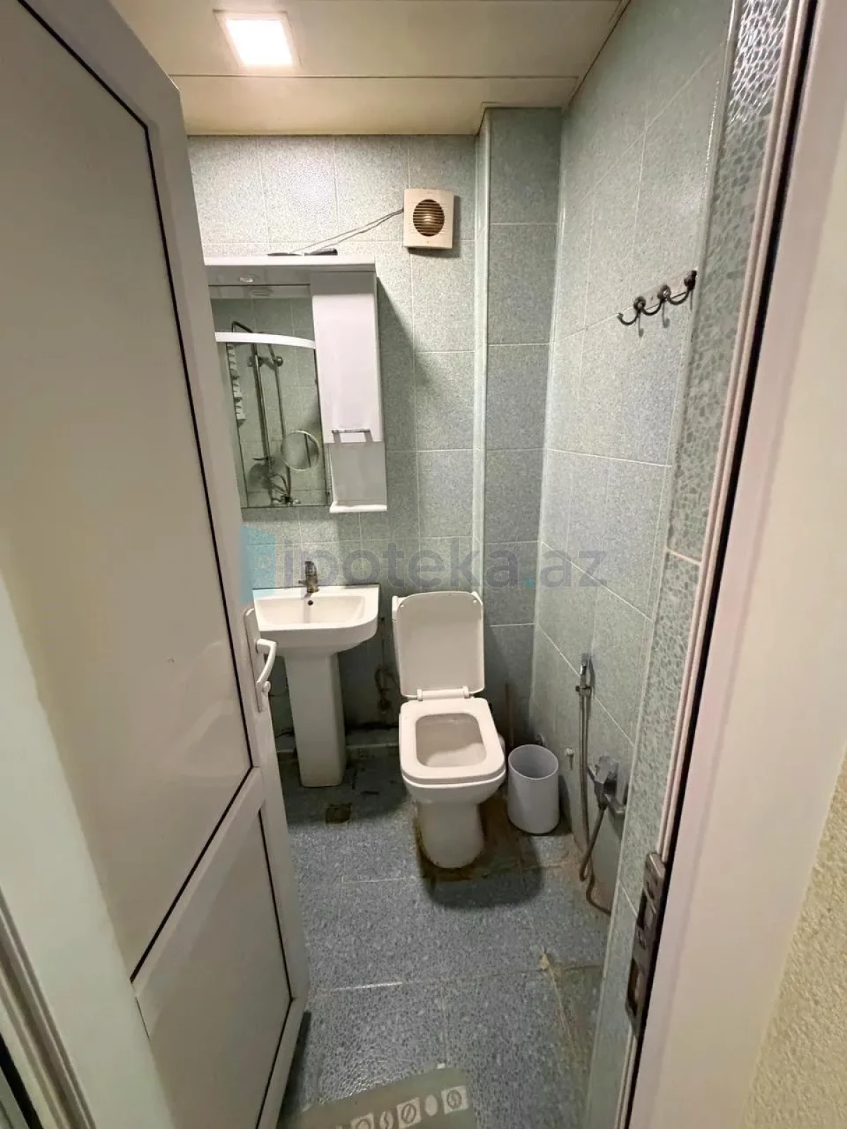 Satılır 3 otaqlı köhnə tikili 65 m²