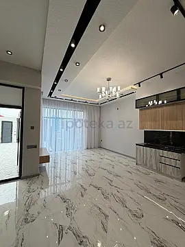 Satılır 4 otaqlı mənzil 140 m²