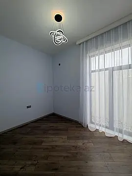 Satılır 4 otaqlı mənzil 150 m²