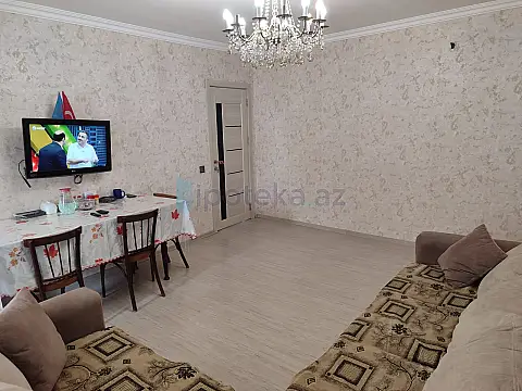 Satılır 4 otaqlı köhnə tikili 105 m² — Bakı, Nizami 4 otaq 105.00 m²