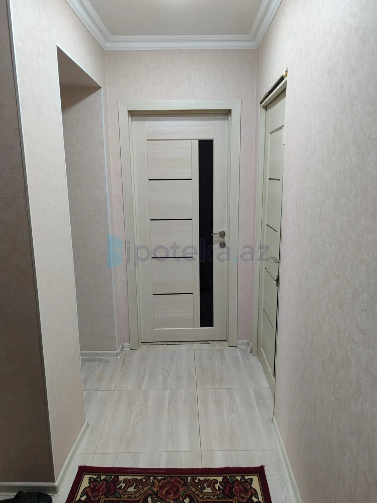 Satılır 4 otaqlı köhnə tikili 105 m²