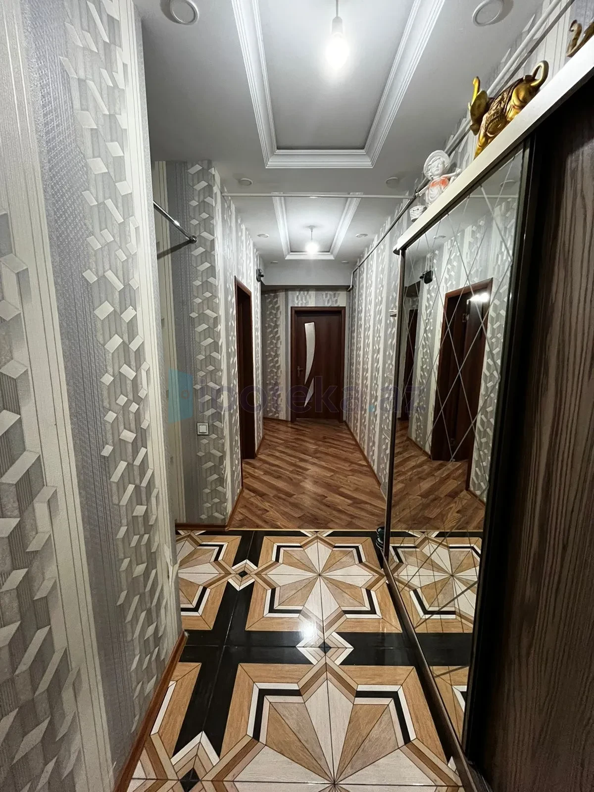 Satılır 2 otaqlı yeni tikili 72 m²