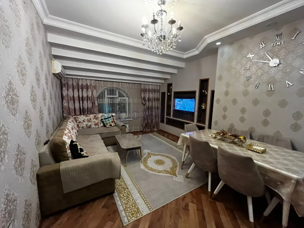 Satılır 2 otaqlı yeni tikili 72 m²