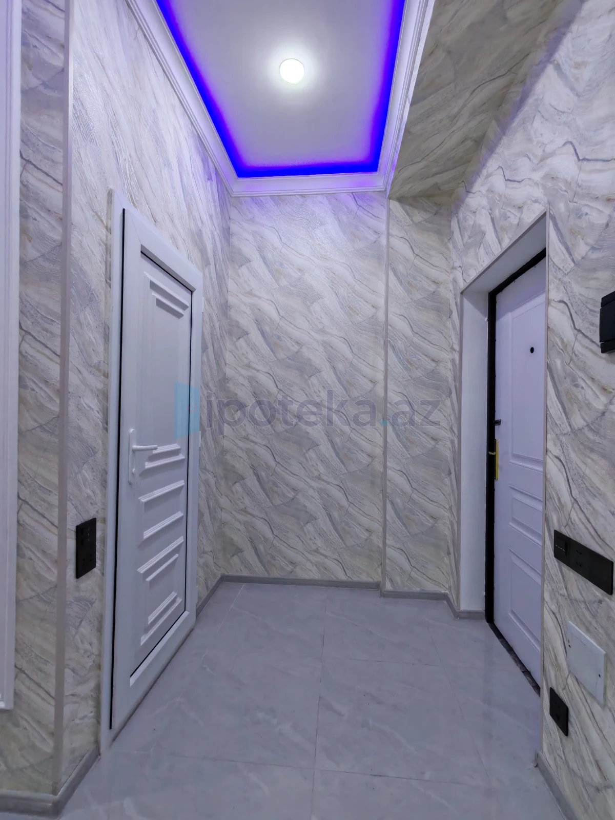 Satılır 2 otaqlı yeni tikili 54 m²