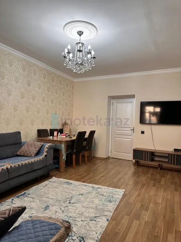 Satılır 4 otaqlı köhnə tikili 116 m²