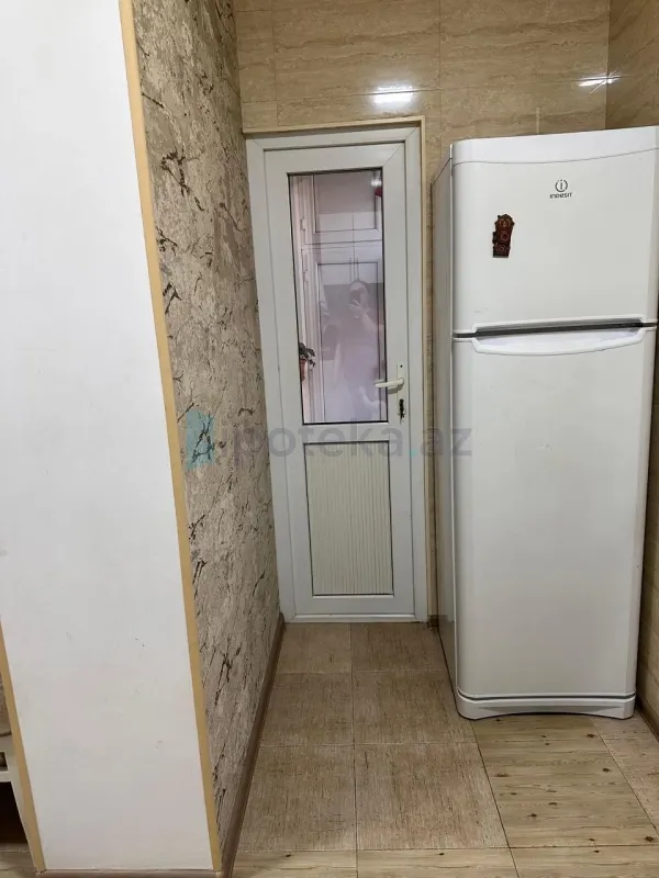 Satılır 4 otaqlı köhnə tikili 116 m²