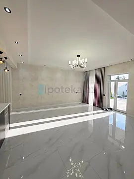 Satılır 4 otaqlı mənzil 120 m²