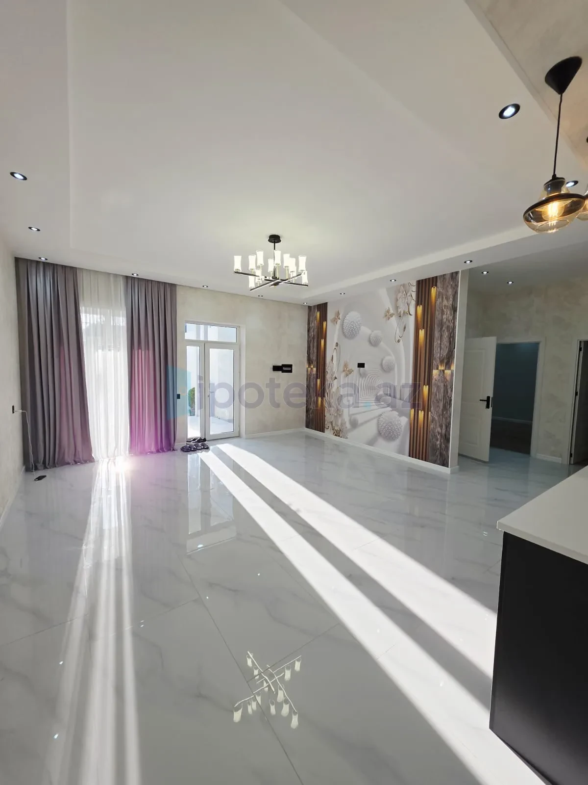 Satılır 4 otaqlı mənzil 120 m²