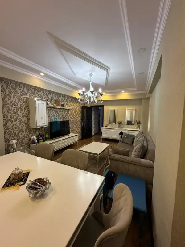 Satılır 3 otaqlı yeni tikili 75 m²