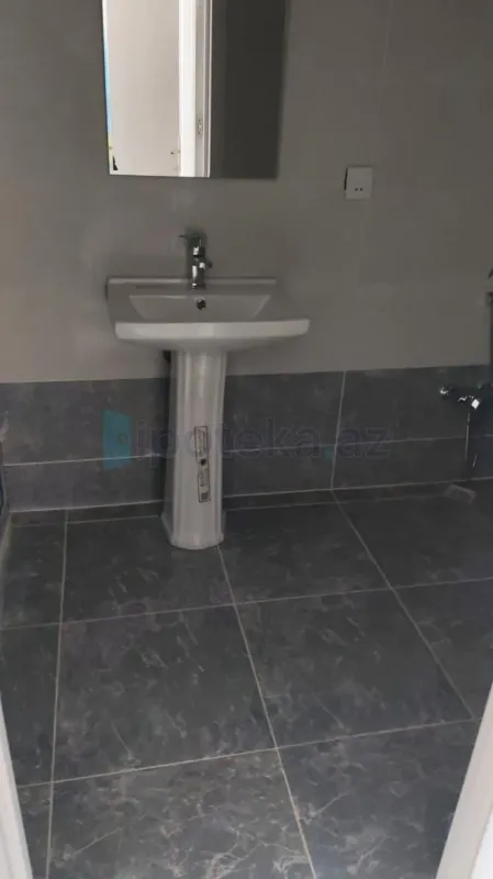 Satılır 2 otaqlı yeni tikili 57 m²