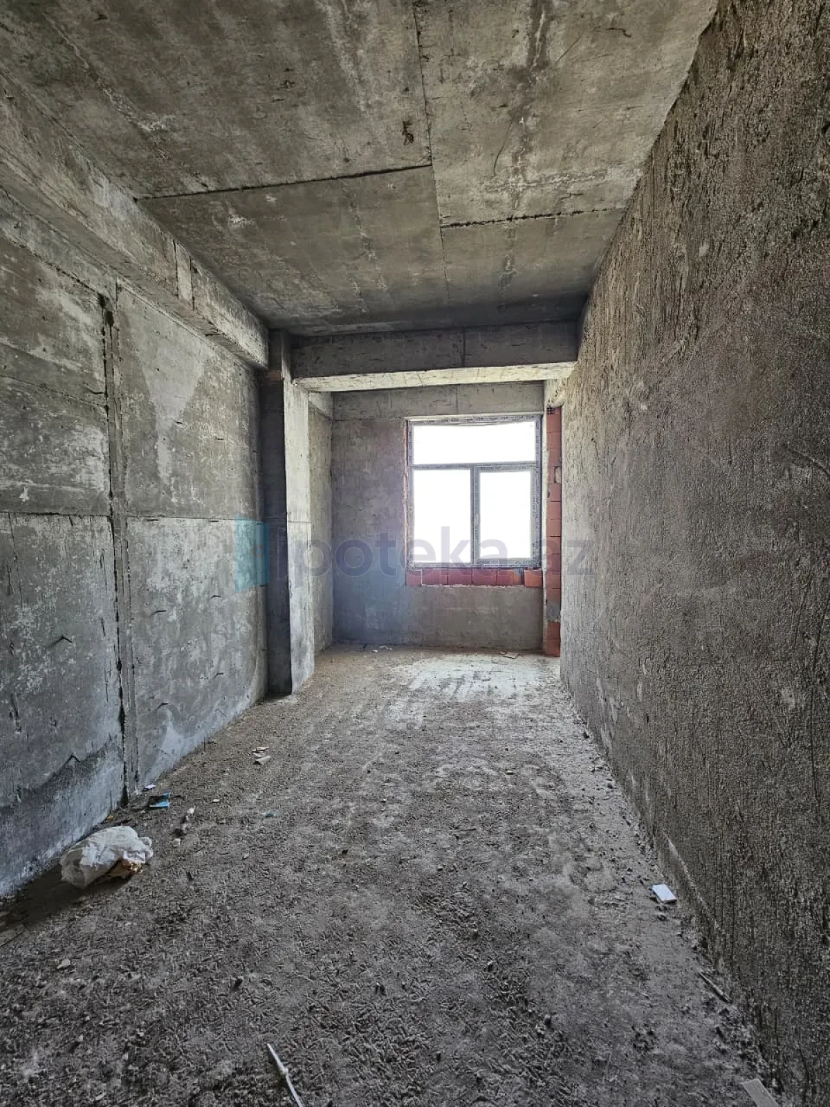 Satılır 2 otaqlı yeni tikili 84 m²