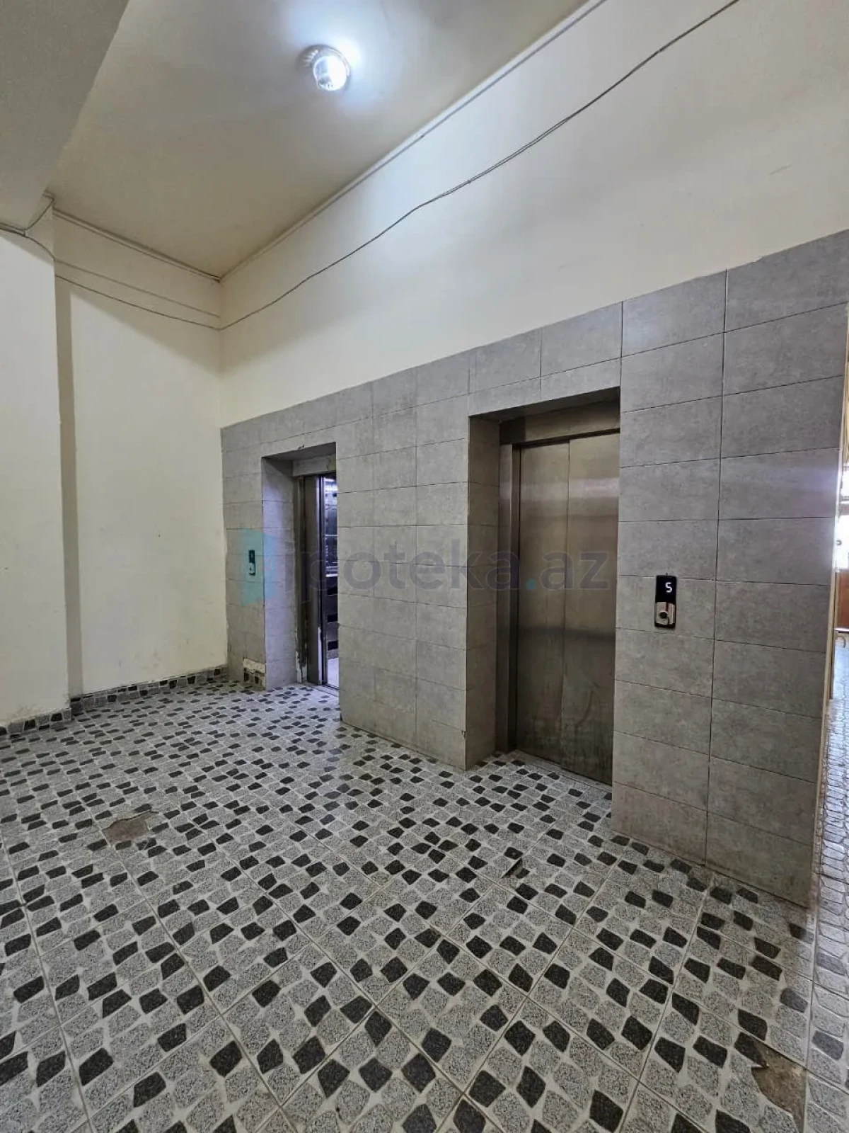 Satılır 2 otaqlı yeni tikili 84 m²