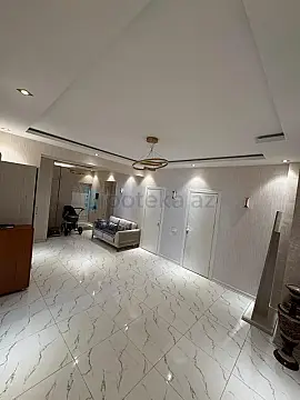 Satılır 4 otaqlı yeni tikili 135 m²