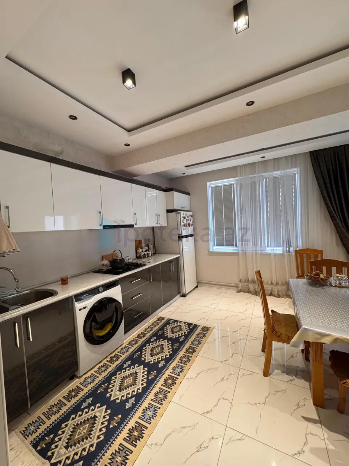 Satılır 4 otaqlı yeni tikili 135 m²
