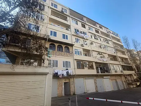 Satılır 2 otaqlı köhnə tikili 50 m²