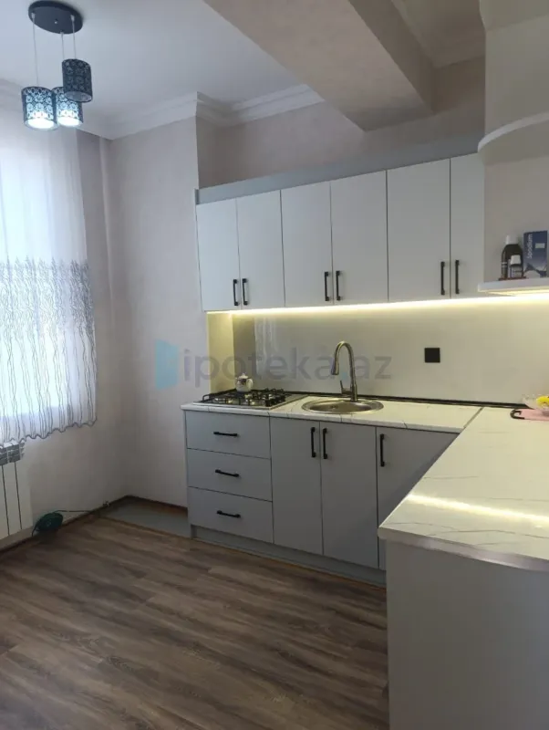Satılır 3 otaqlı yeni tikili 77 m²