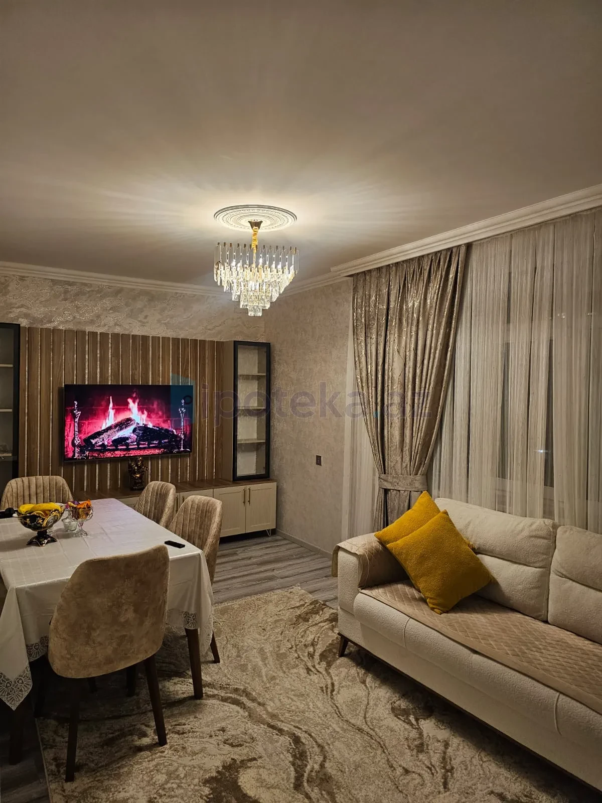 Satılır 2 otaqlı köhnə tikili 65 m²
