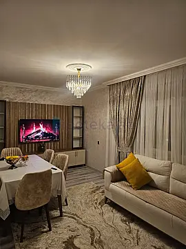 Satılır 2 otaqlı köhnə tikili 65 m² — Bakı 2 otaq 65.00 m²