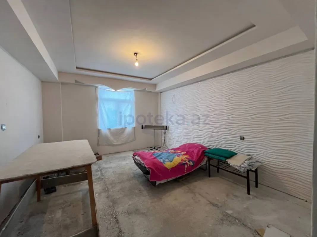 Satılır 2 otaqlı yeni tikili 82 m²