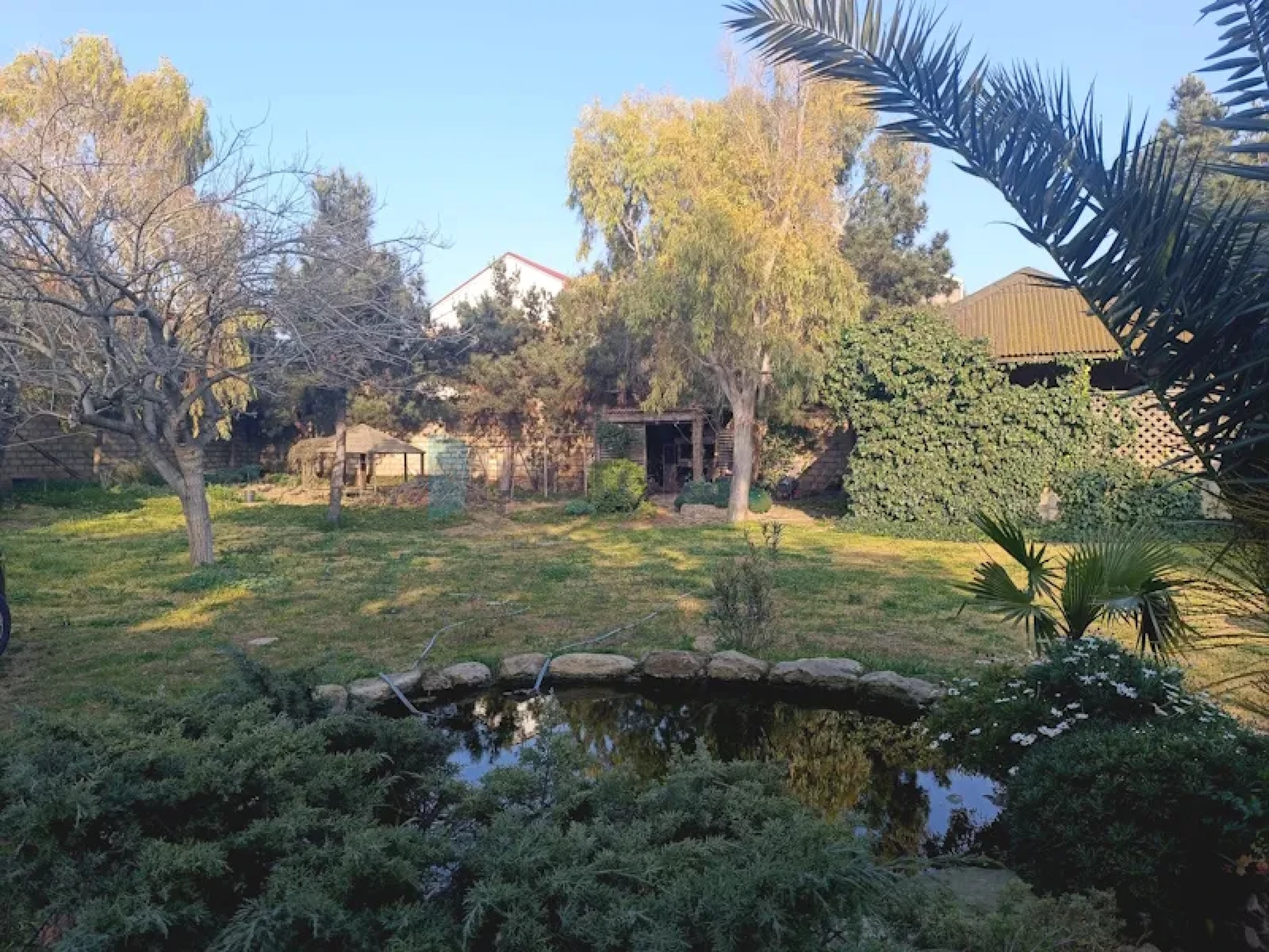 Satılır 6 otaqlı mənzil 254 m²