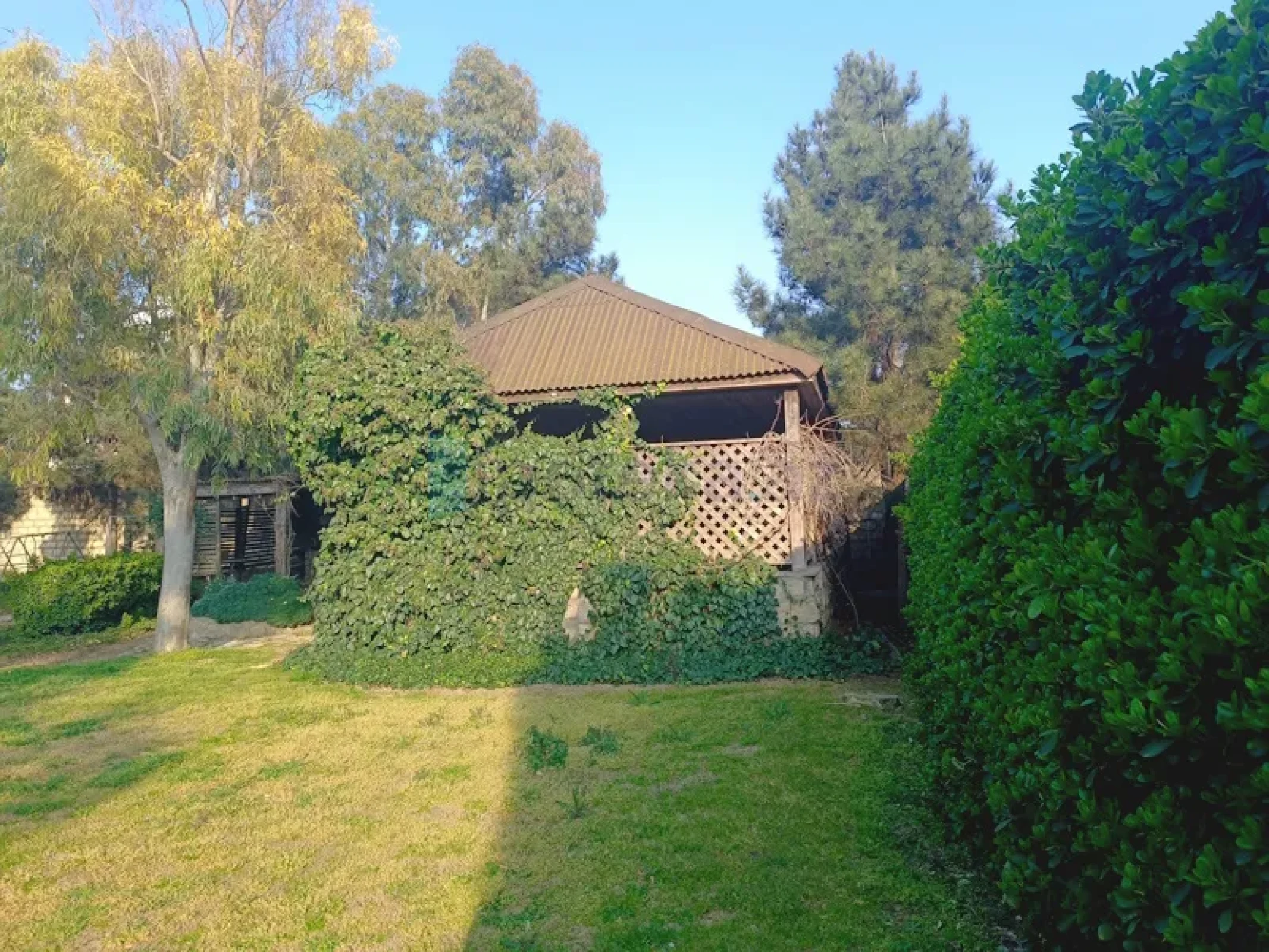 Satılır 6 otaqlı mənzil 254 m²