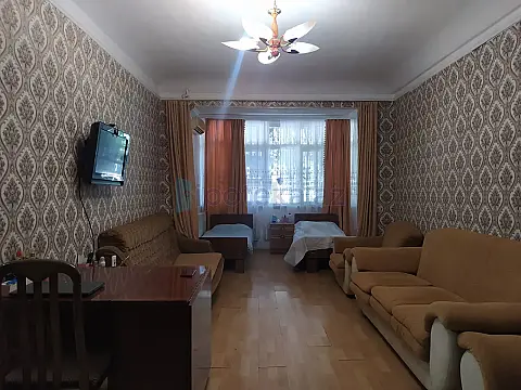 Satılır 2 otaqlı köhnə tikili 50 m² — Bakı, Nizami 2 otaq 50.00 m²