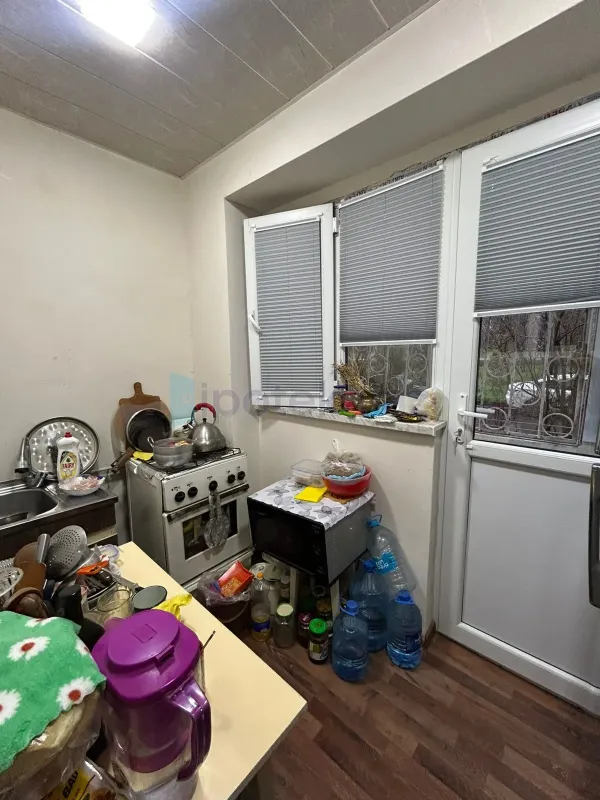Satılır 3 otaqlı köhnə tikili 55 m²