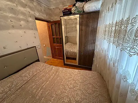 Satılır 3 otaqlı köhnə tikili 60 m²