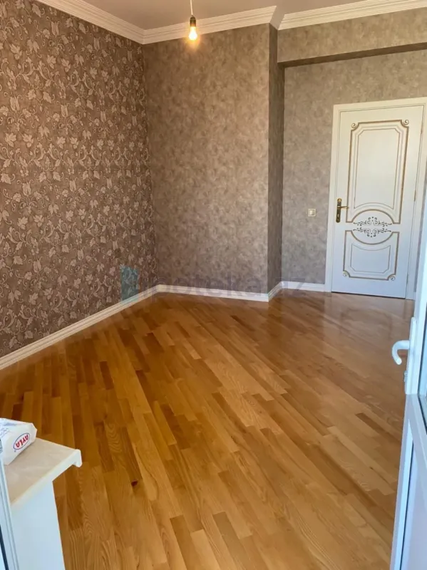 Satılır 3 otaqlı yeni tikili 110 m²