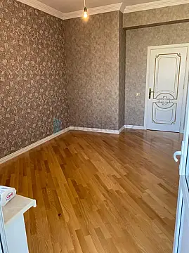 Satılır 3 otaqlı yeni tikili 110 m²