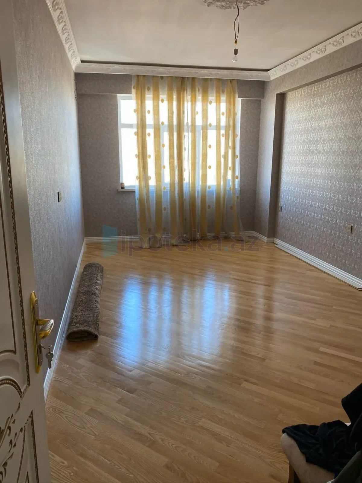 Satılır 3 otaqlı yeni tikili 110 m²