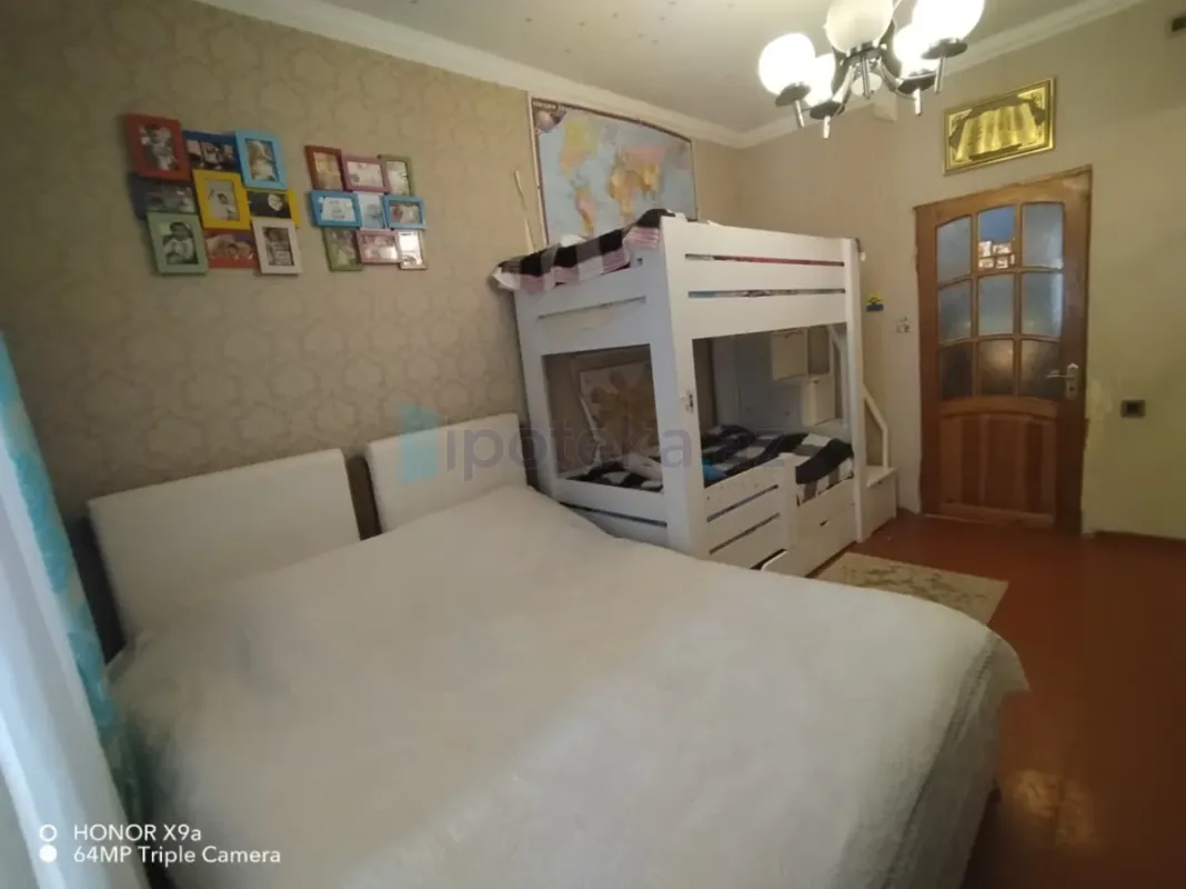 Satılır 2 otaqlı köhnə tikili 48 m²