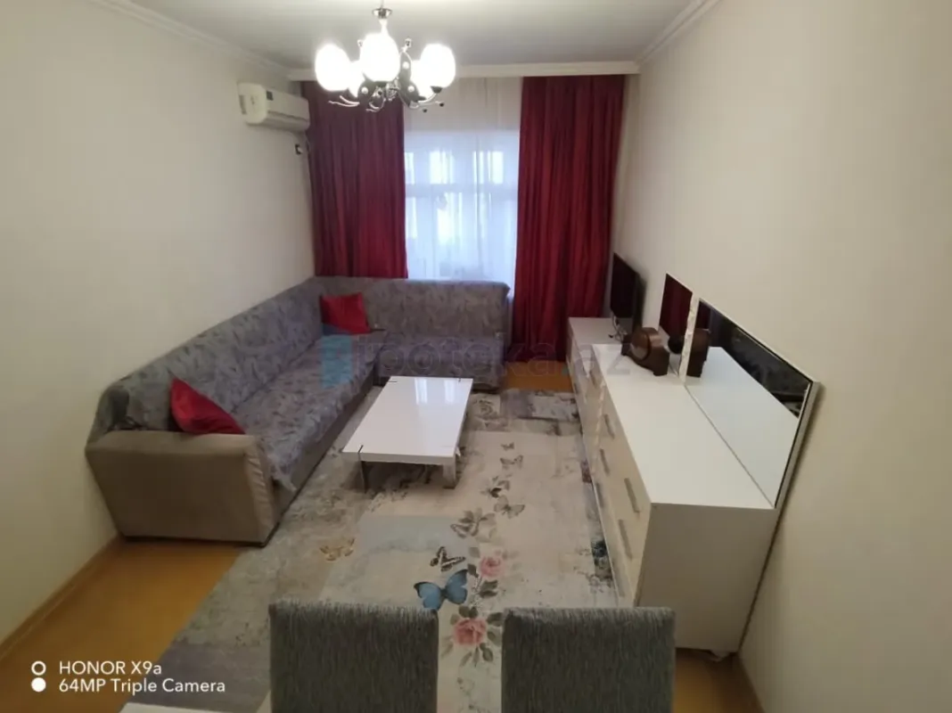 Satılır 2 otaqlı köhnə tikili 48 m²