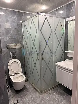 Satılır 3 otaqlı yeni tikili 77 m²
